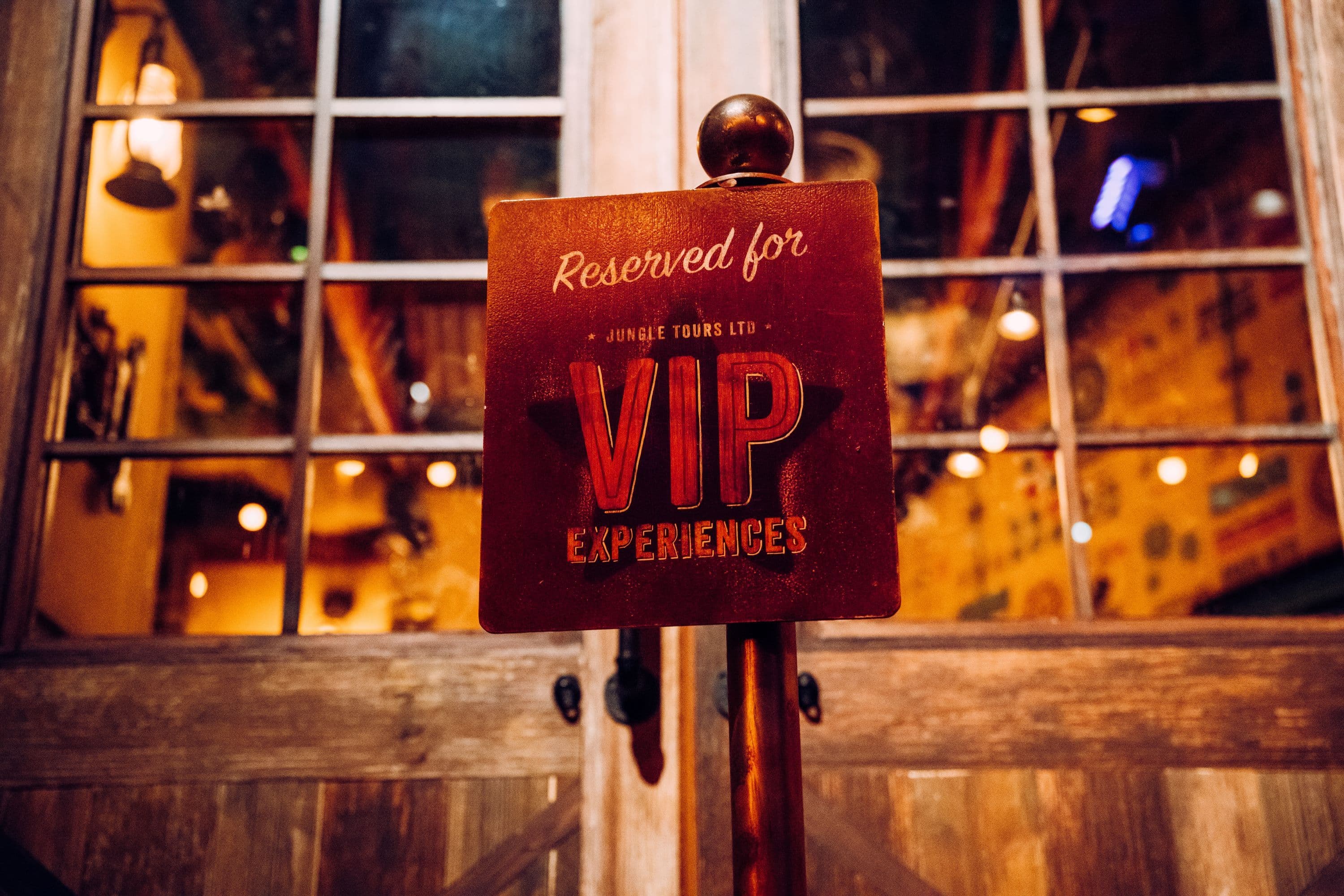 VIP Experiences Sign